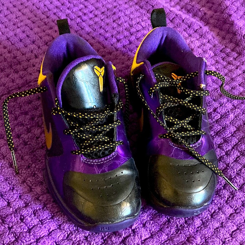 NIKE Kobe toddler sneakers